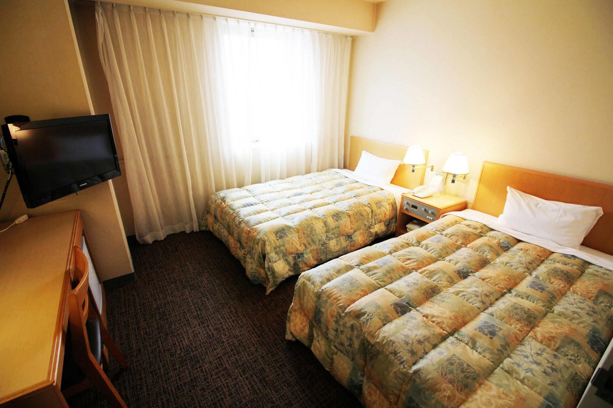 Apa Hotel Sagaeki Minamiguchi מראה חיצוני תמונה
